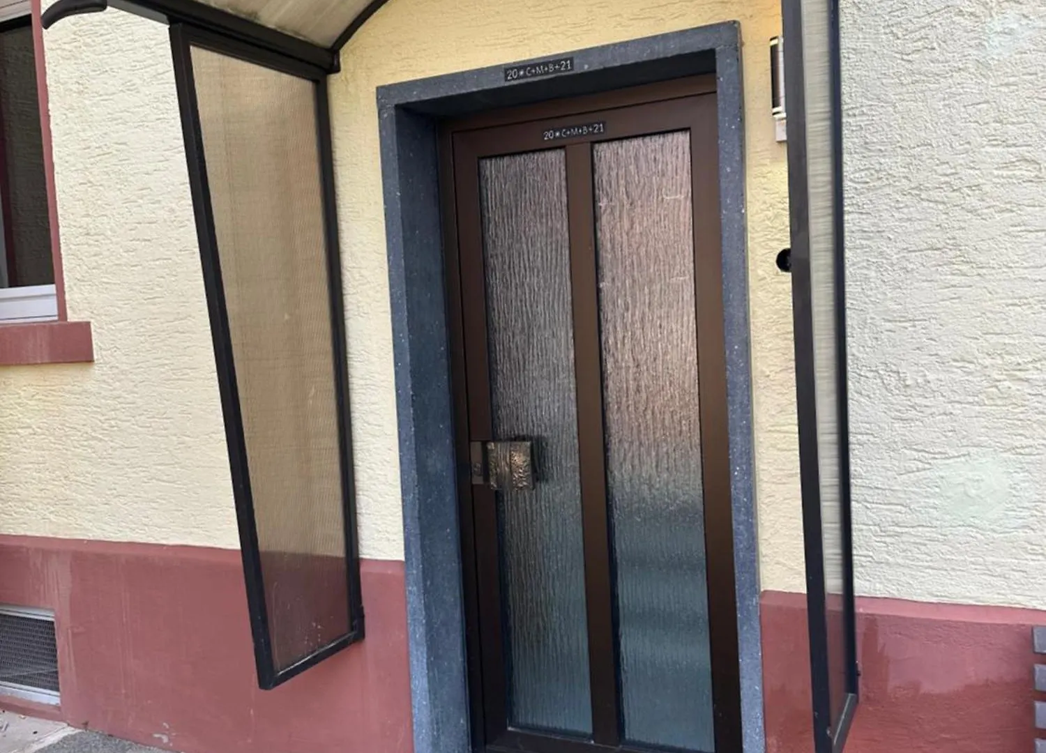 Cheema Apartments פרנקפורט 0*,  גרמניה