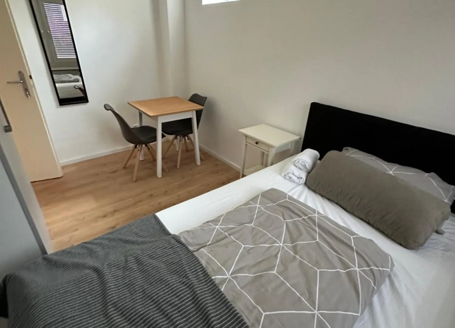 Cheema Apartments פרנקפורט